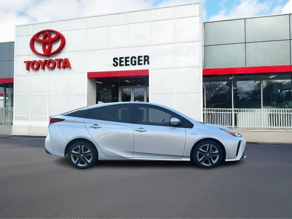 Used 2021 Toyota Prius Limited image 2