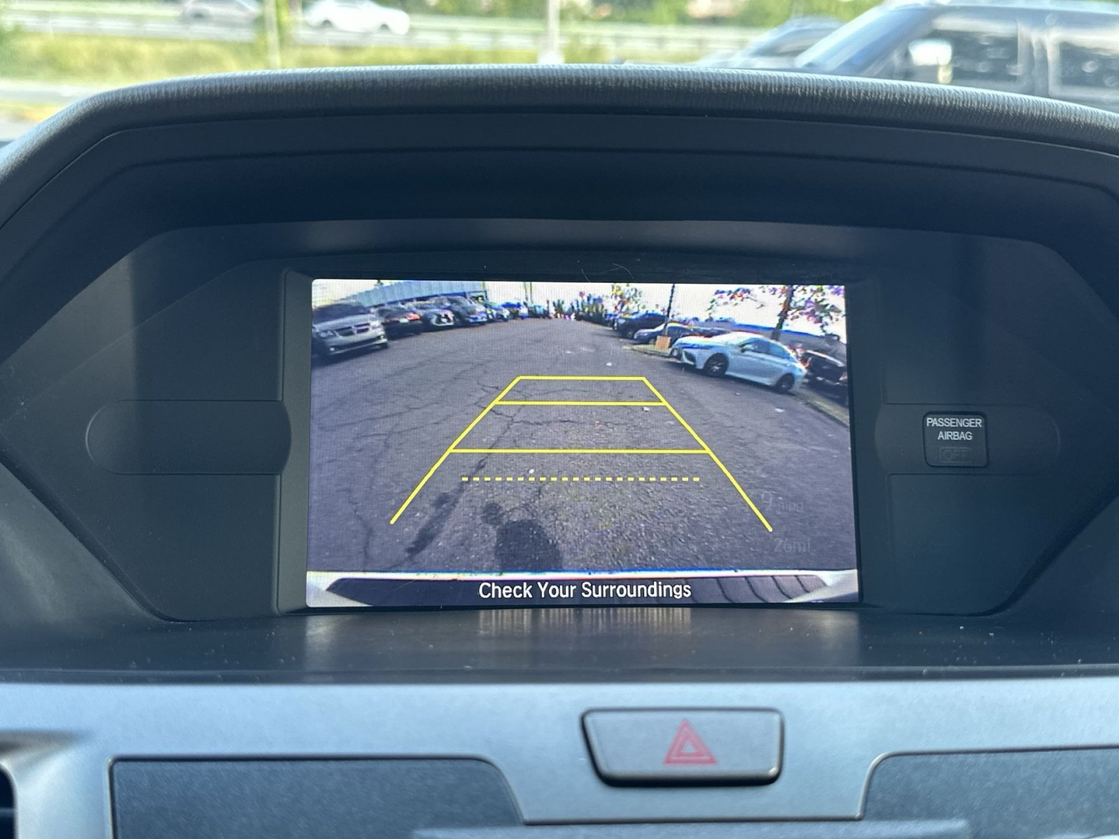 Used 2017 Honda Odyssey SE image 19