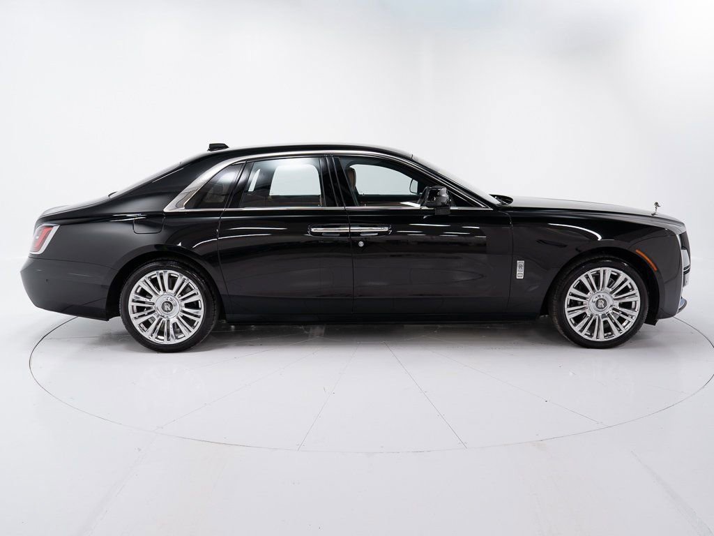 Certified 2022 Rolls-Royce Ghost image 6