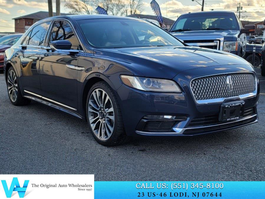 Used 2017 Lincoln Continental Select image 1