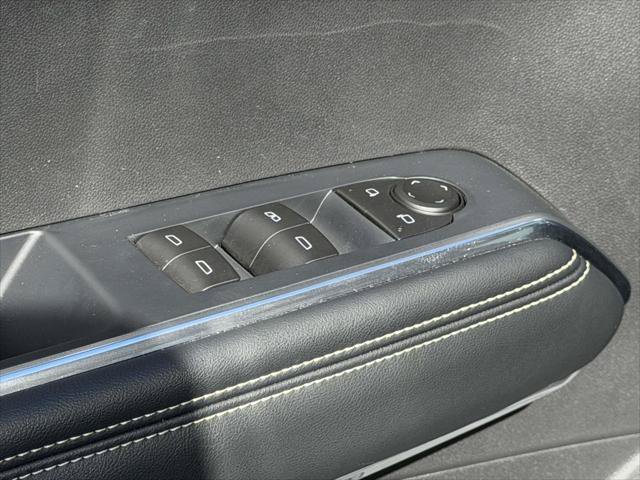 Used 2026 GMC Acadia Elevation FWD image 19