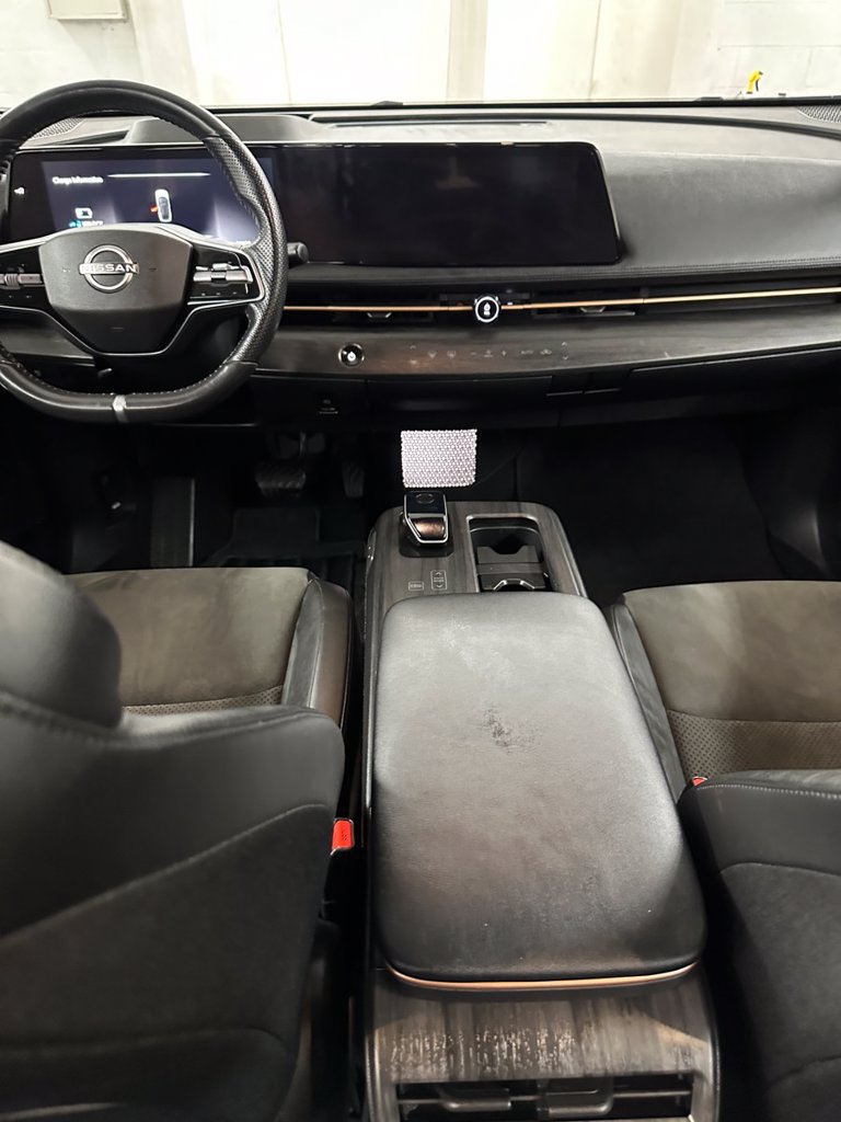 Used 2023 Nissan Ariya FWD image 25