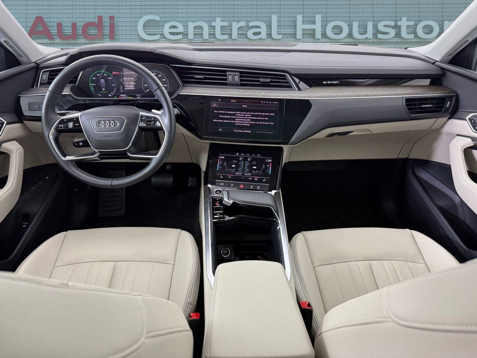 Used 2022 Audi e-tron Premium w/ Interior Protection Package image 17