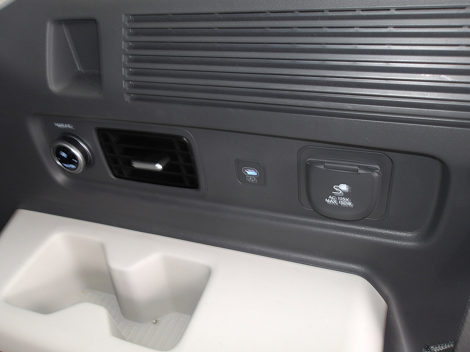 Used 2025 Hyundai Santa Fe Calligraphy image 17