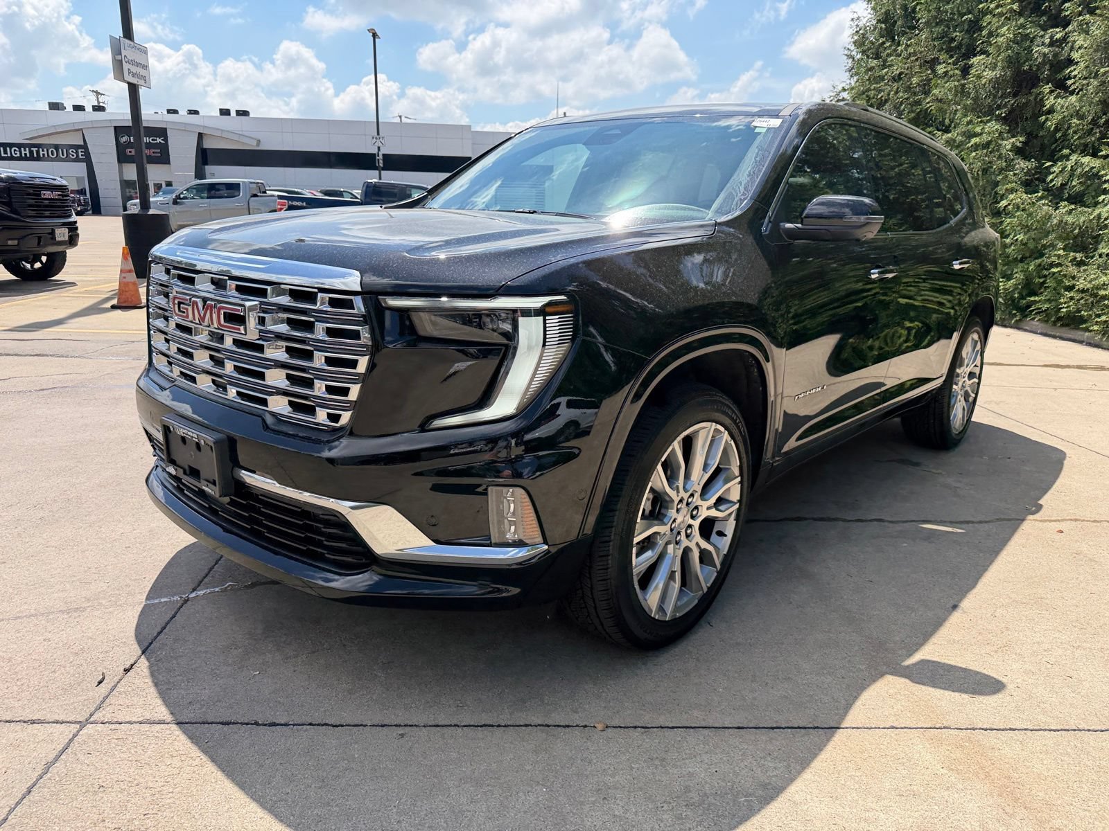 New 2026 GMC Acadia Denali w/ Super Cruise Package AWD/4WD image 7