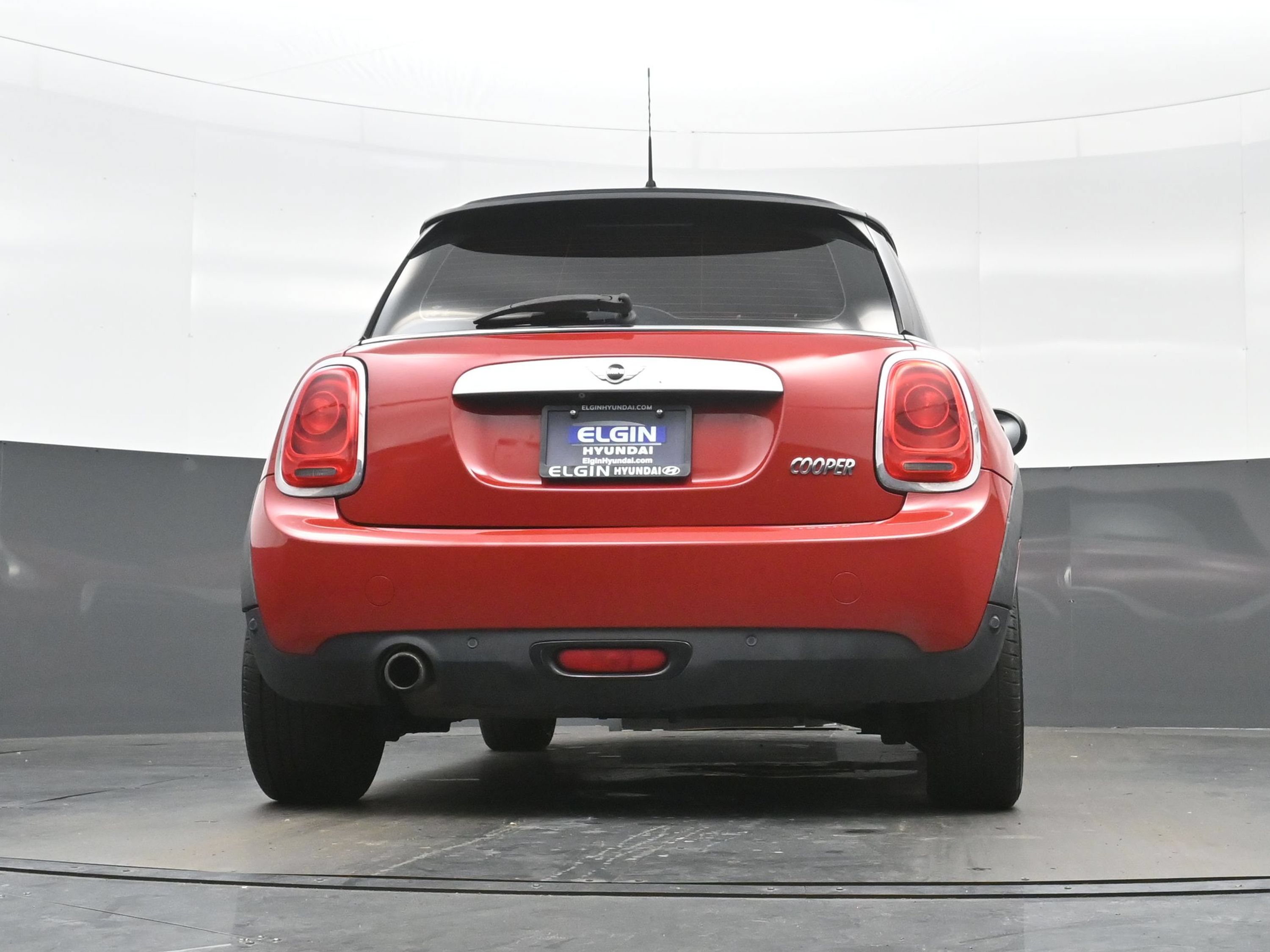 Used 2015 MINI Cooper 2-Door Hardtop FWD image 28