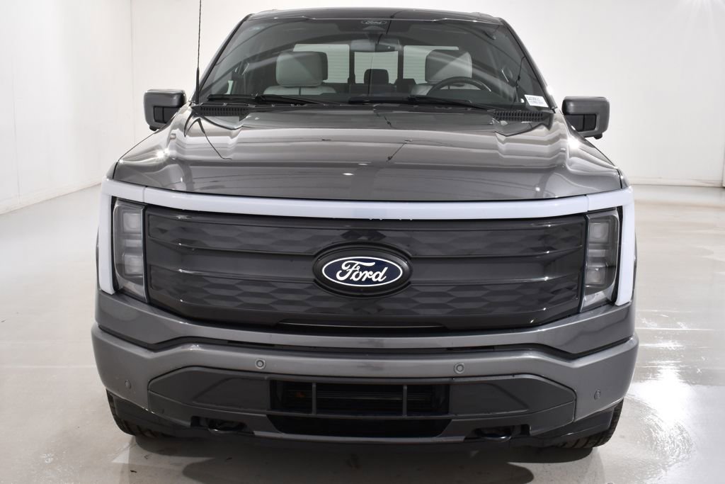 Used 2025 Ford F150 Lightning Platinum AWD/4WD image 3