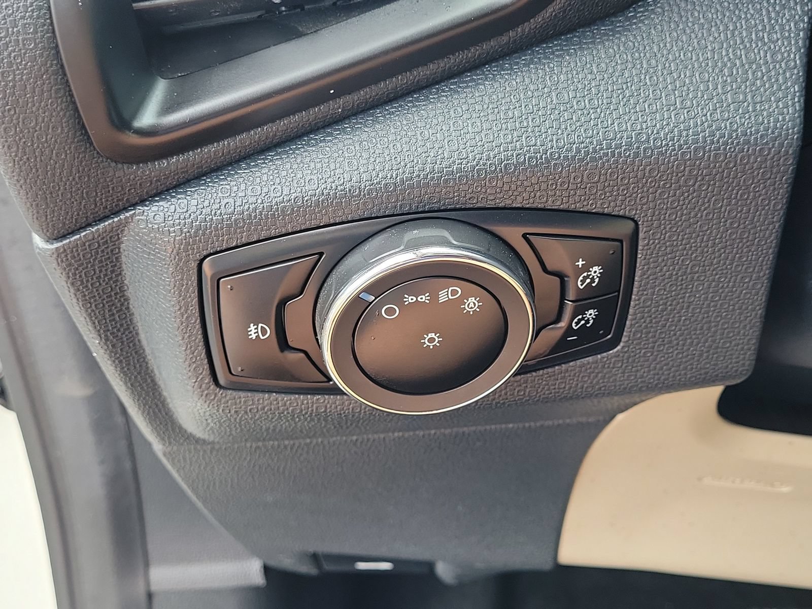 Used 2021 Ford EcoSport SE FWD image 27