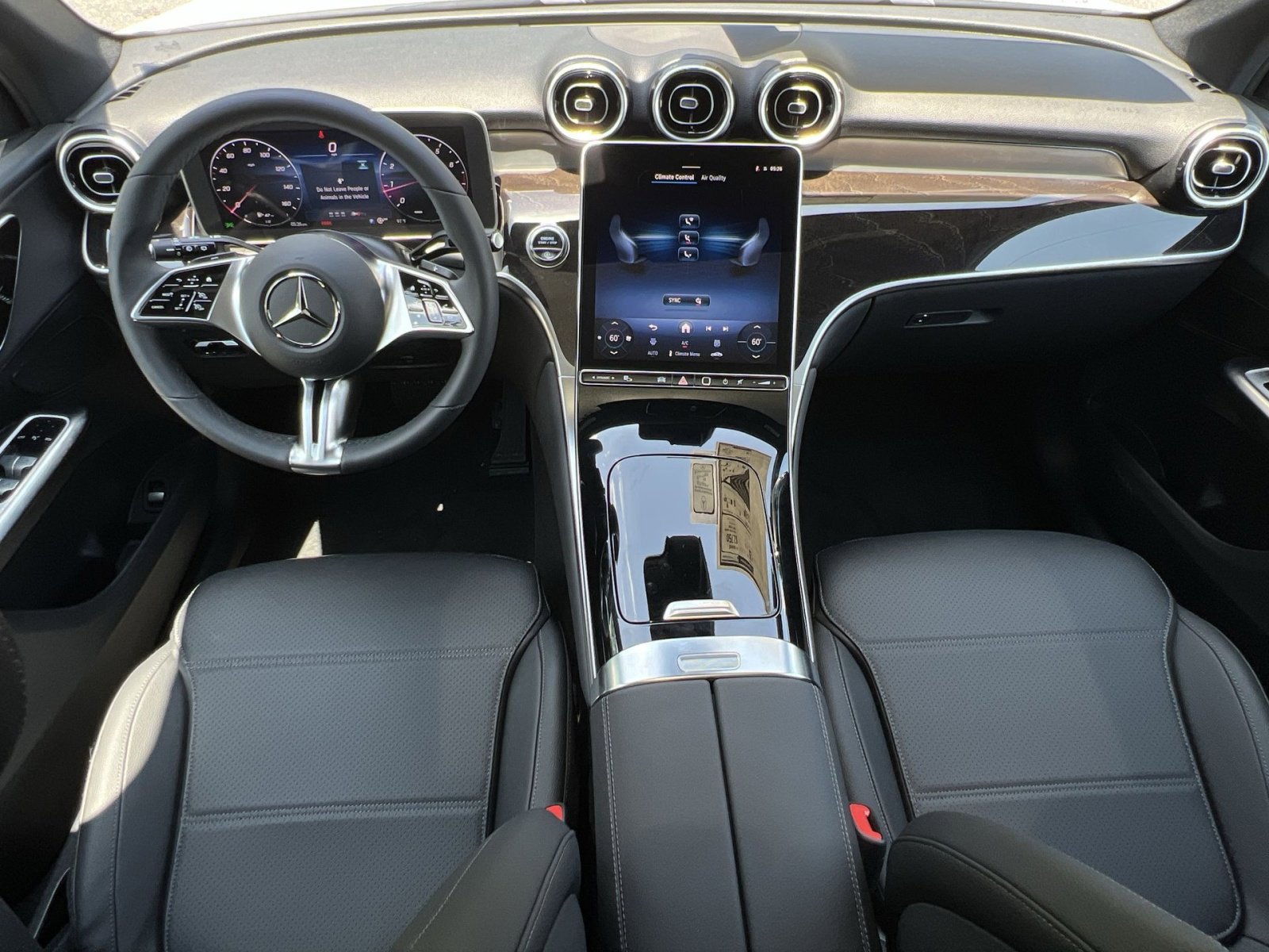 Certified 2025 Mercedes-Benz GLC 300 4MATIC image 21