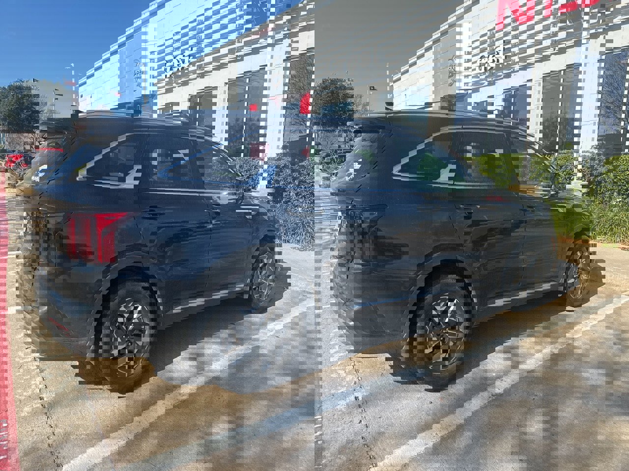 Used 2022 Kia Sorento S image 7