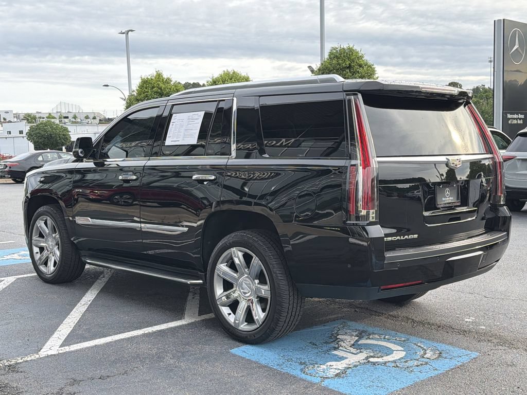 Used 2020 Cadillac Escalade Luxury AWD/4WD image 5
