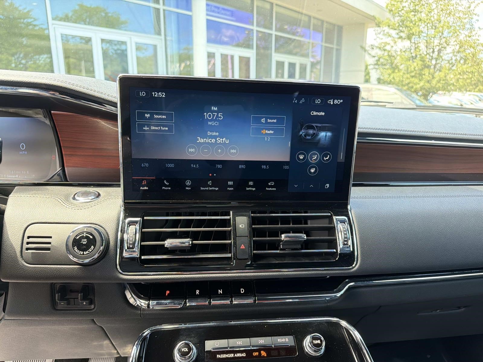 Used 2023 Lincoln Navigator Reserve AWD/4WD image 22