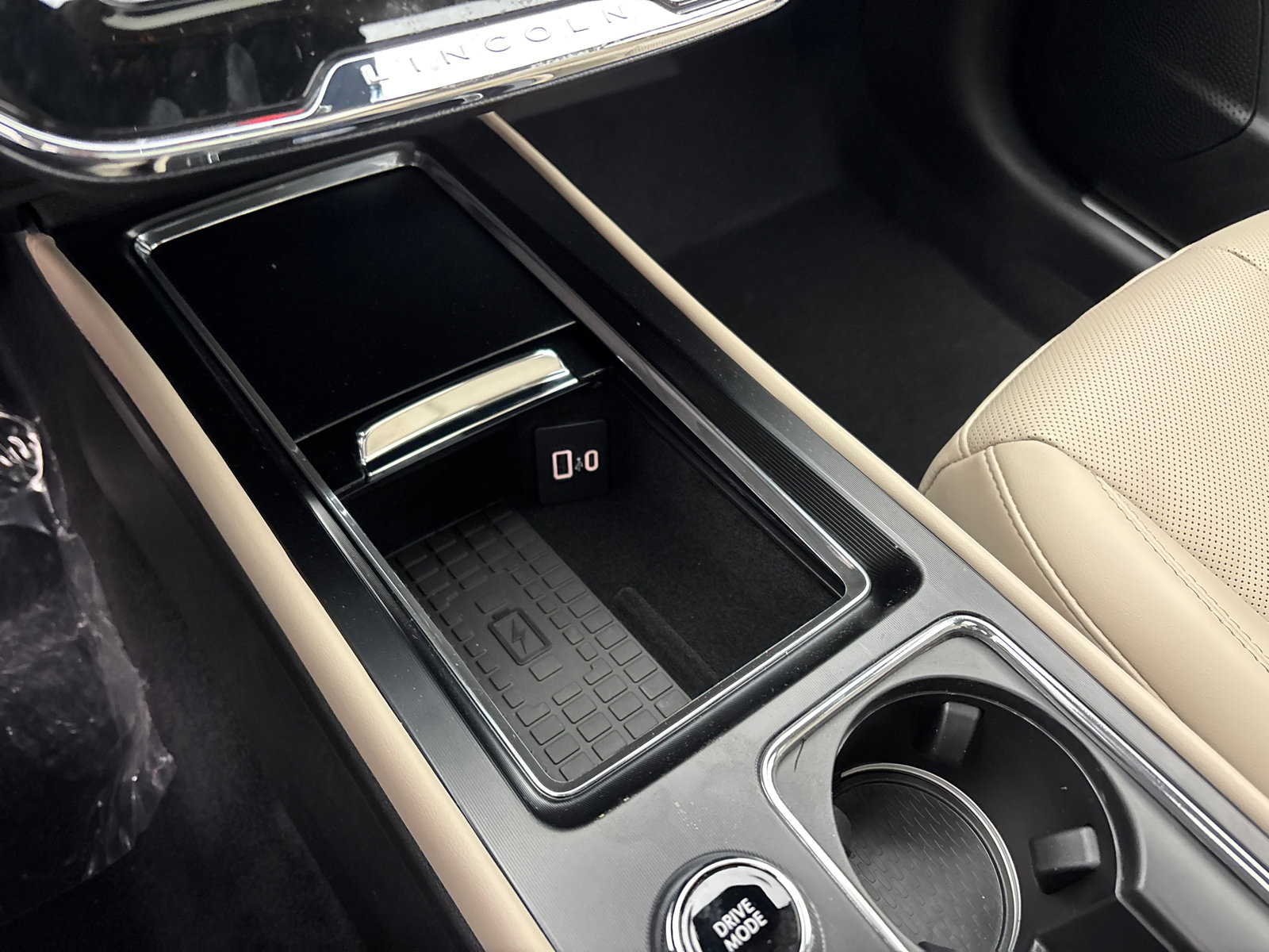 New 2026 Lincoln Corsair Premiere image 23