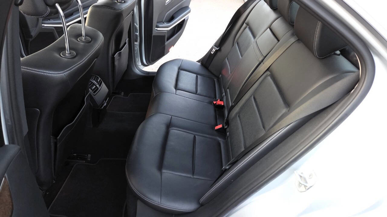 Used 2014 Mercedes-Benz E 350 4MATIC Sedan image 32
