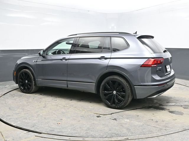 Used 2021 Volkswagen Tiguan SE R-Line image 4