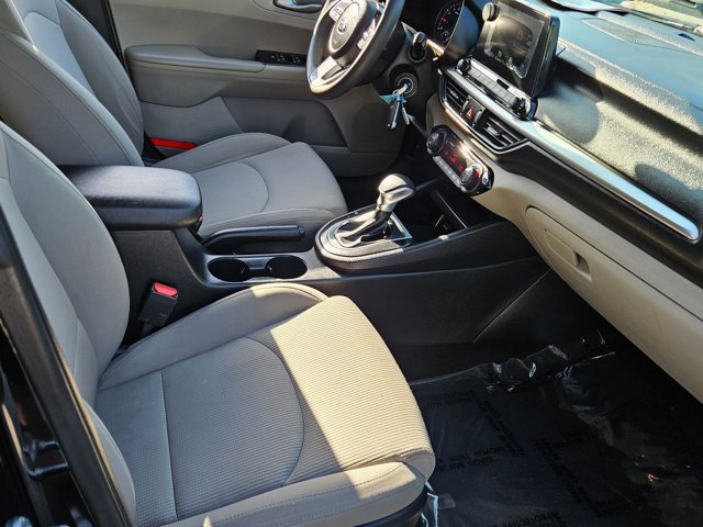 Used 2019 Kia Forte LXS FWD image 19