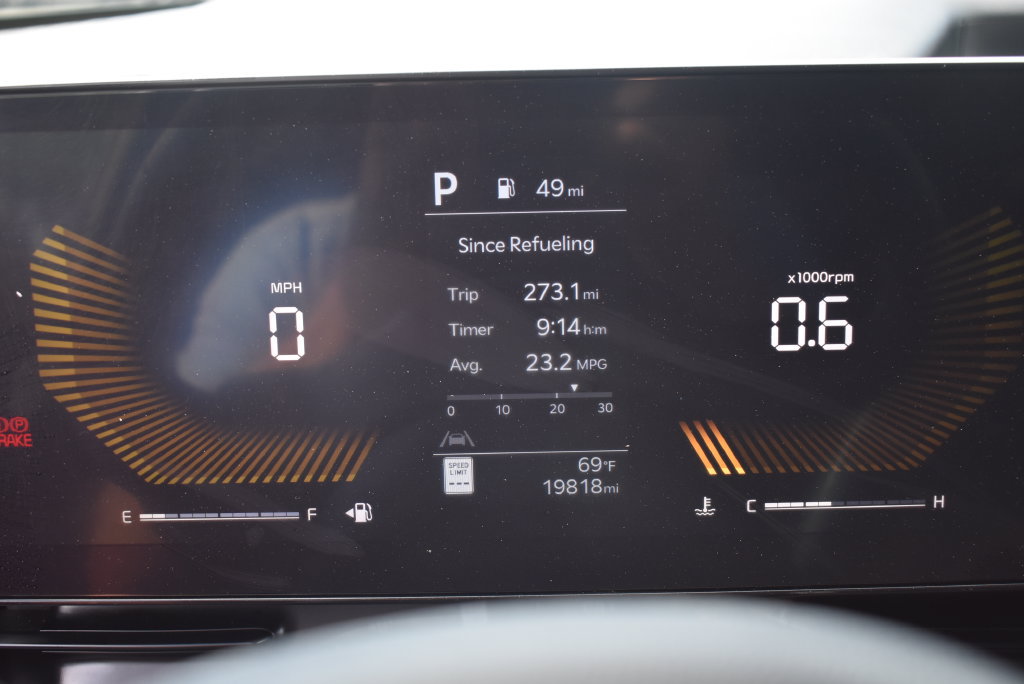 Used 2026 Kia Carnival FWD image 30