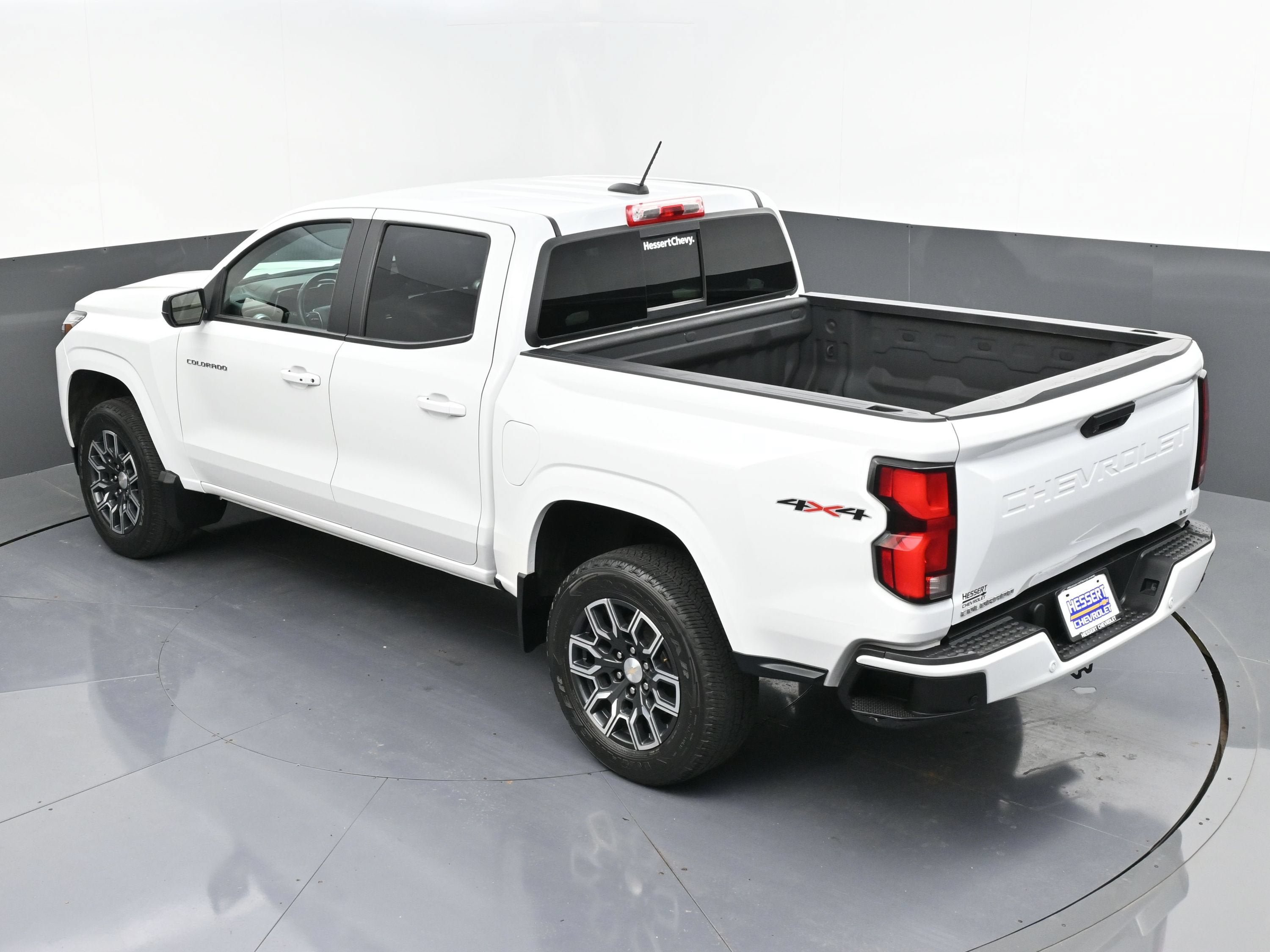 Used 2023 Chevrolet Colorado LT w/ LT Convenience Package III AWD/4WD image 47