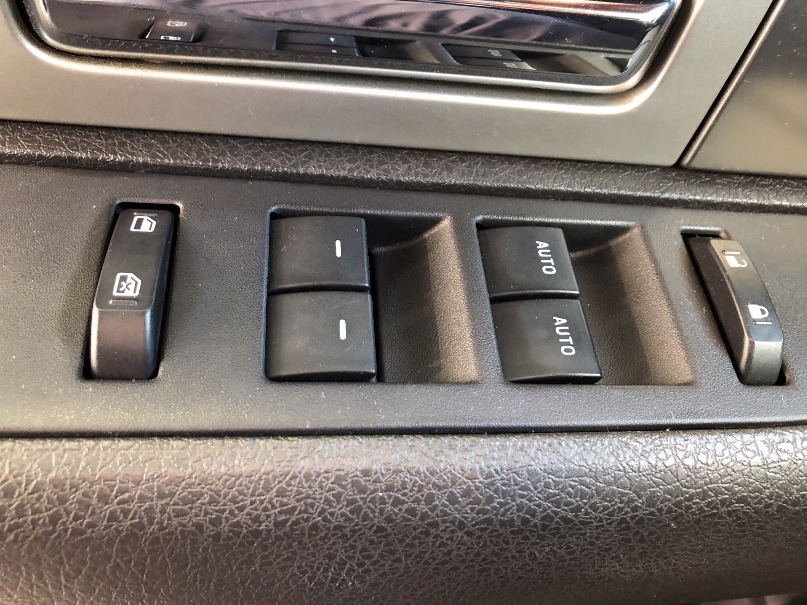 Used 2013 Ford F150 FX4 w/ Luxury Equipment Group AWD/4WD image 35