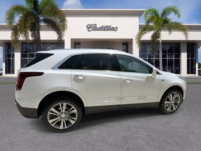 Certified 2024 Cadillac XT5 Premium Luxury w/ Technology Package FWD image 15
