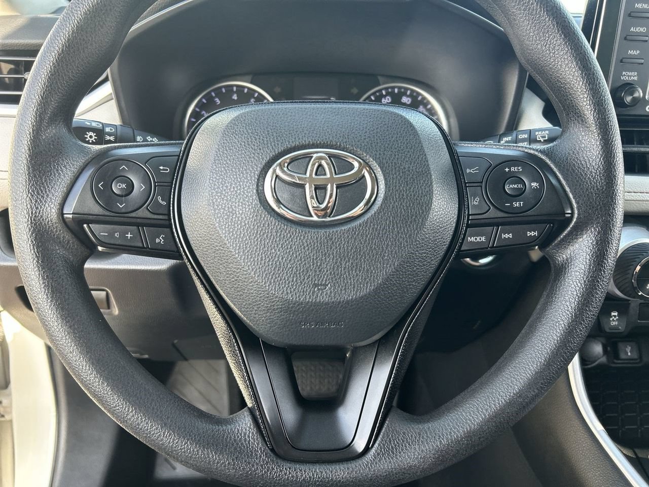 Used 2021 Toyota RAV4 XLE w/ Carpet Mat Package (TMS) FWD image 19