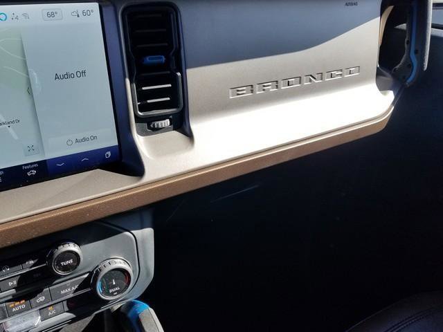 Used 2022 Ford Bronco Outer Banks image 19