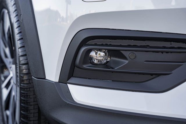 New 2026 Volvo V60 B5 Cross Country Plus w/ Protection Package Premier image 14