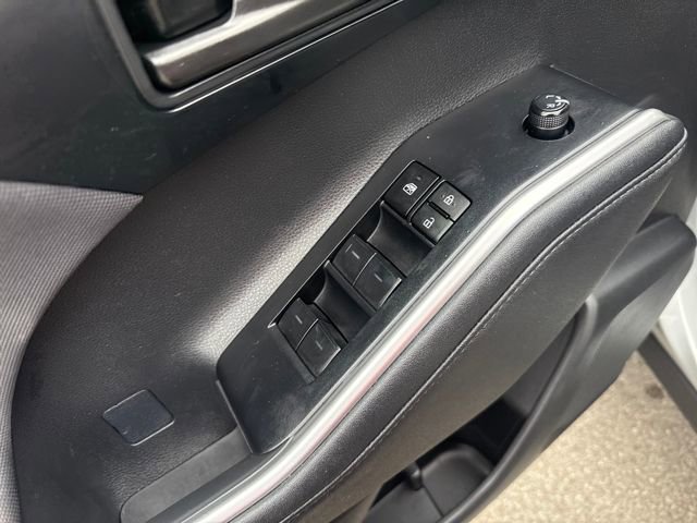 Used 2024 Toyota Highlander LE image 10