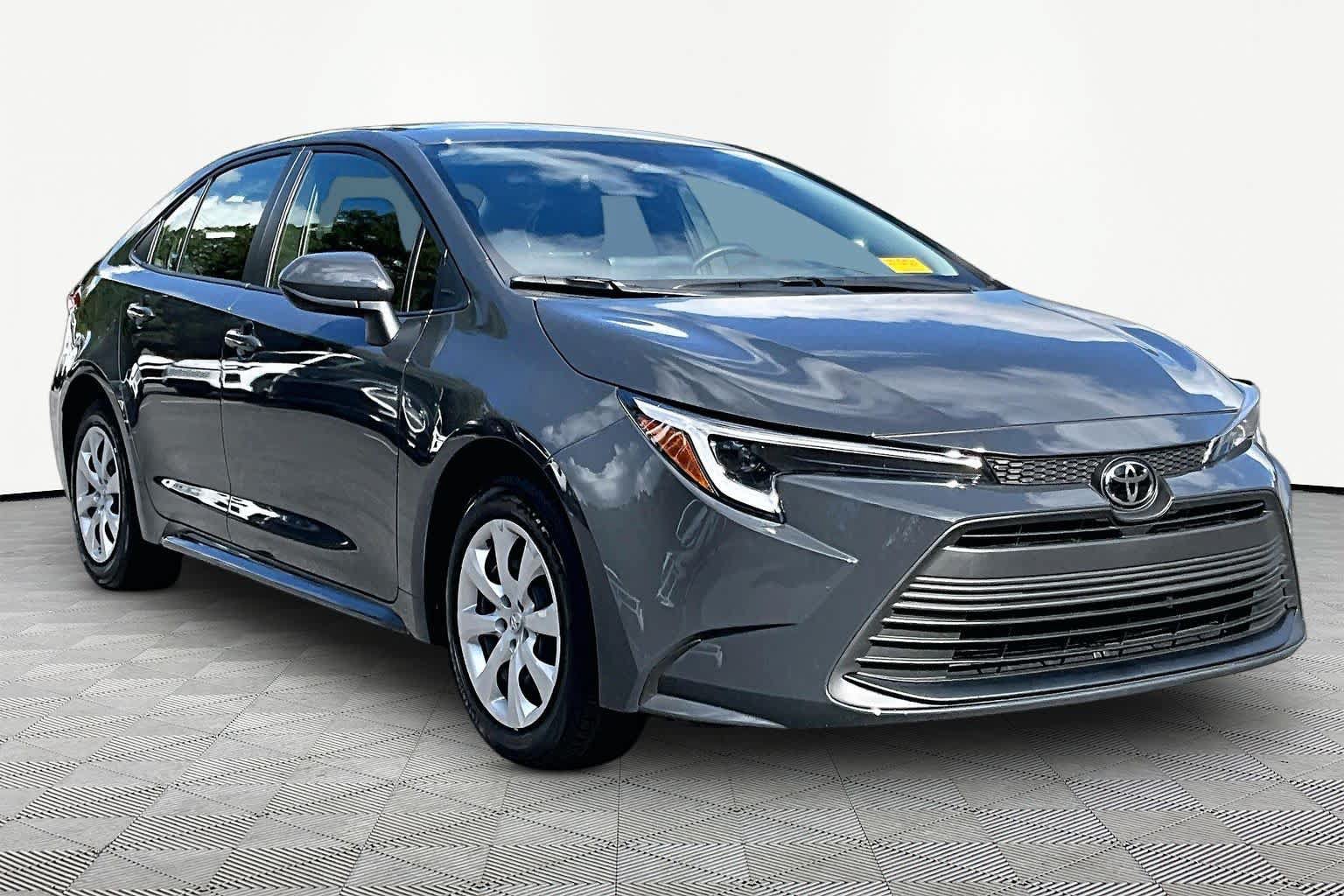 Certified 2026 Toyota Corolla LE FWD image 3