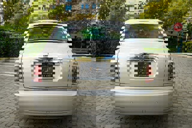 Used 2013 Rolls-Royce Phantom Sedan image 26