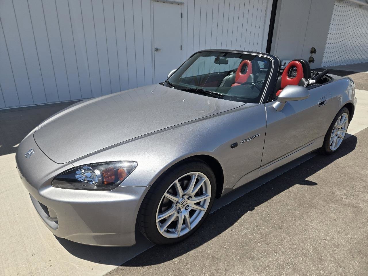 Used 2004 Honda S2000 image 5