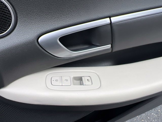 Used 2022 Hyundai Sonata SEL w/ Convenience Package FWD image 32