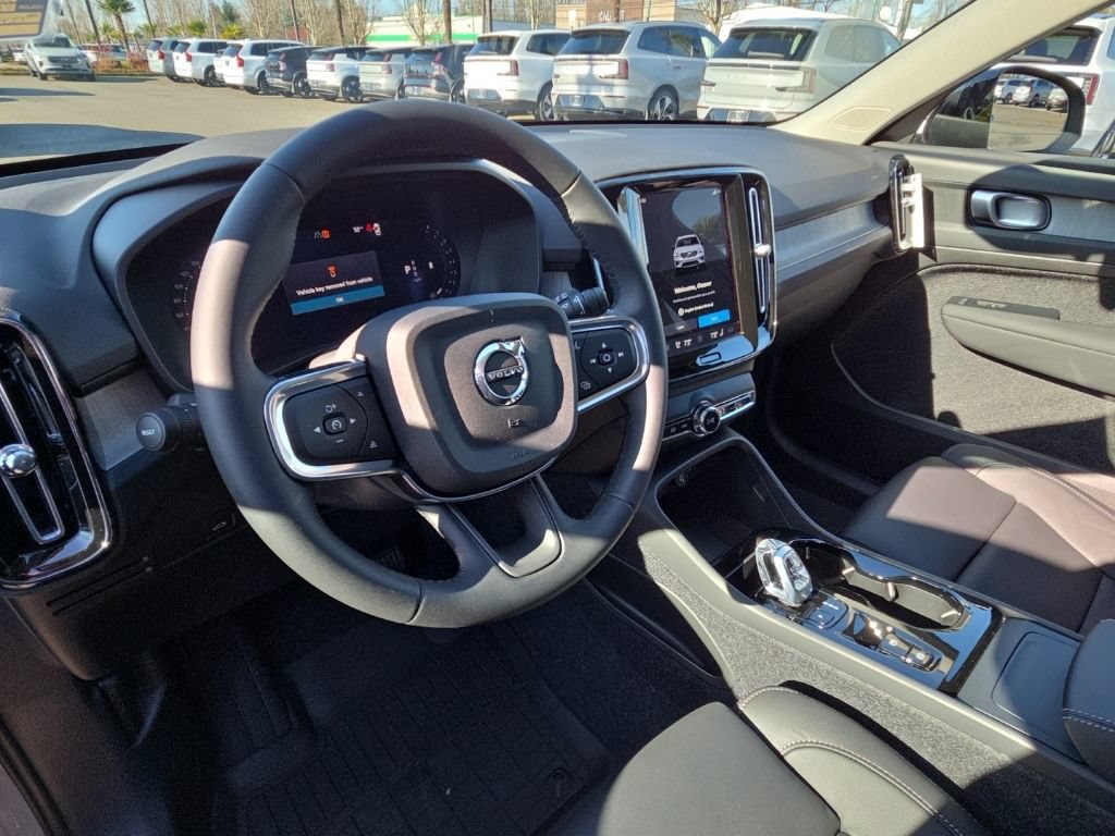New 2026 Volvo XC40 B5 Plus w/ Protection Package Premier AWD/4WD image 7