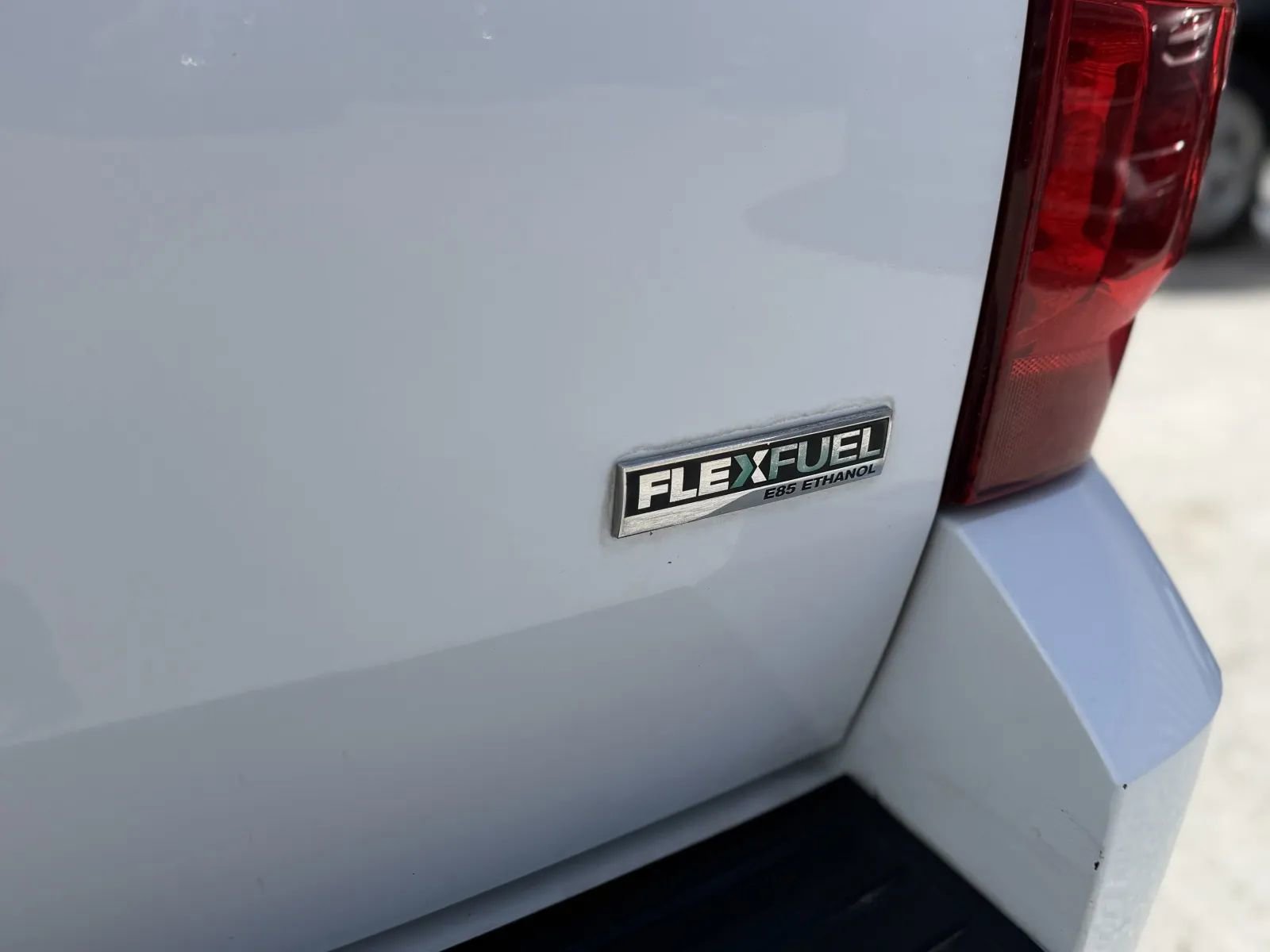 Used 2010 Chevrolet Suburban LT w/ Luxury Package image 38