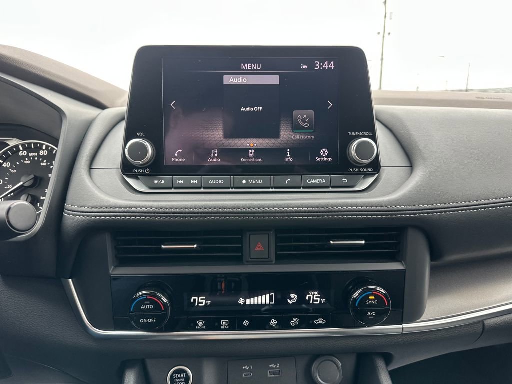 Used 2023 Nissan Rogue SV image 23