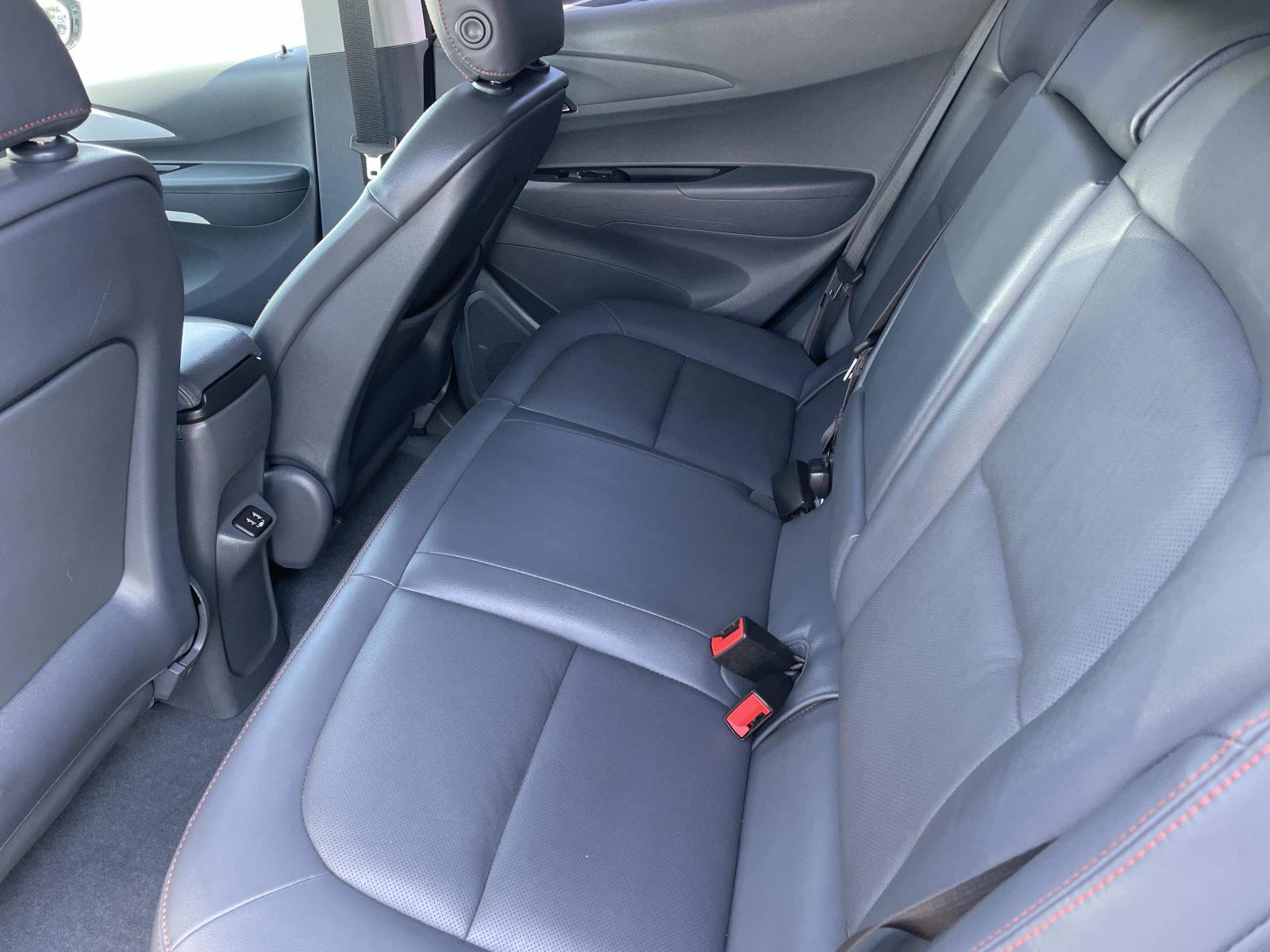 Used 2019 Chevrolet Bolt Premier w/ Infotainment Package image 24