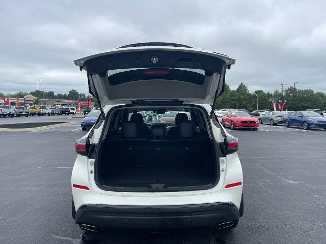 Certified 2023 Nissan Murano SV w/ SV Midnight Edition Package FWD image 9