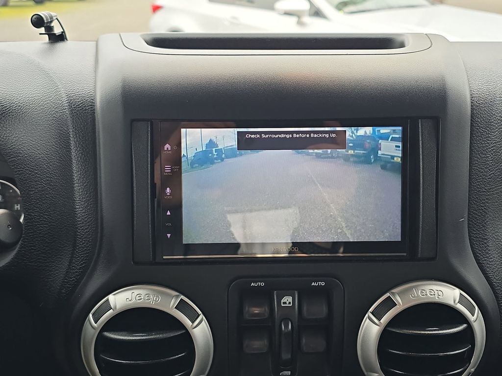 Used 2018 Jeep Wrangler Unlimited Sahara w/ Dual Top Group image 15