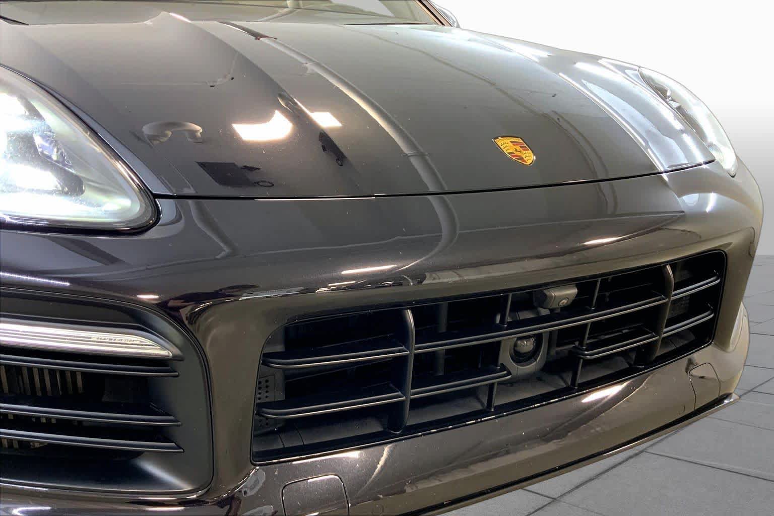 Used 2021 Porsche Cayenne GTS AWD/4WD image 32