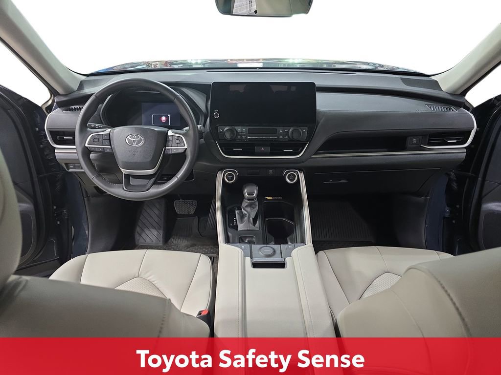 Certified 2024 Toyota Grand Highlander XLE image 12