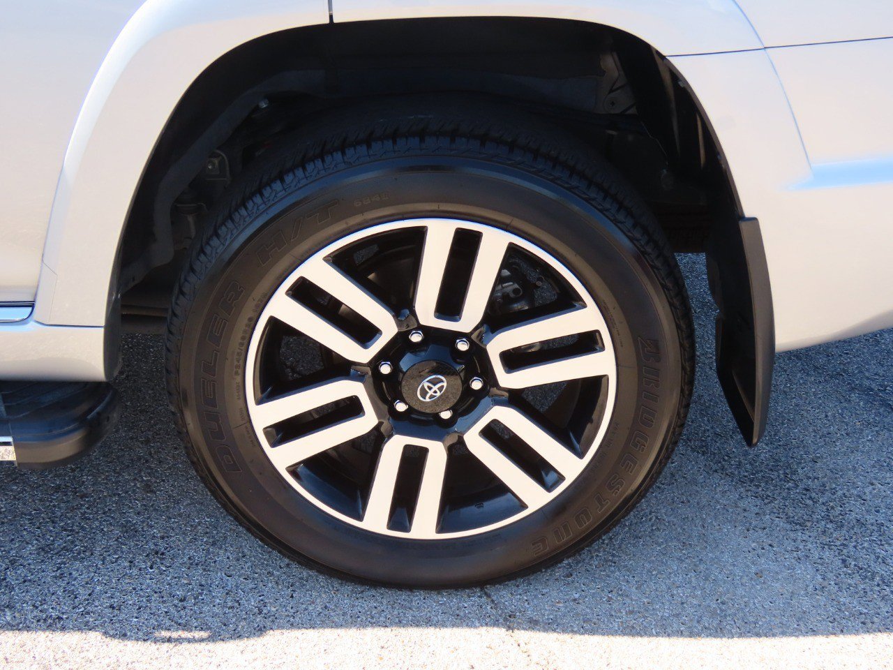 Used 2023 Toyota 4Runner Limited image 17