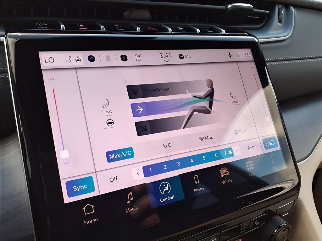 New 2025 Jeep Grand Cherokee Limited image 28