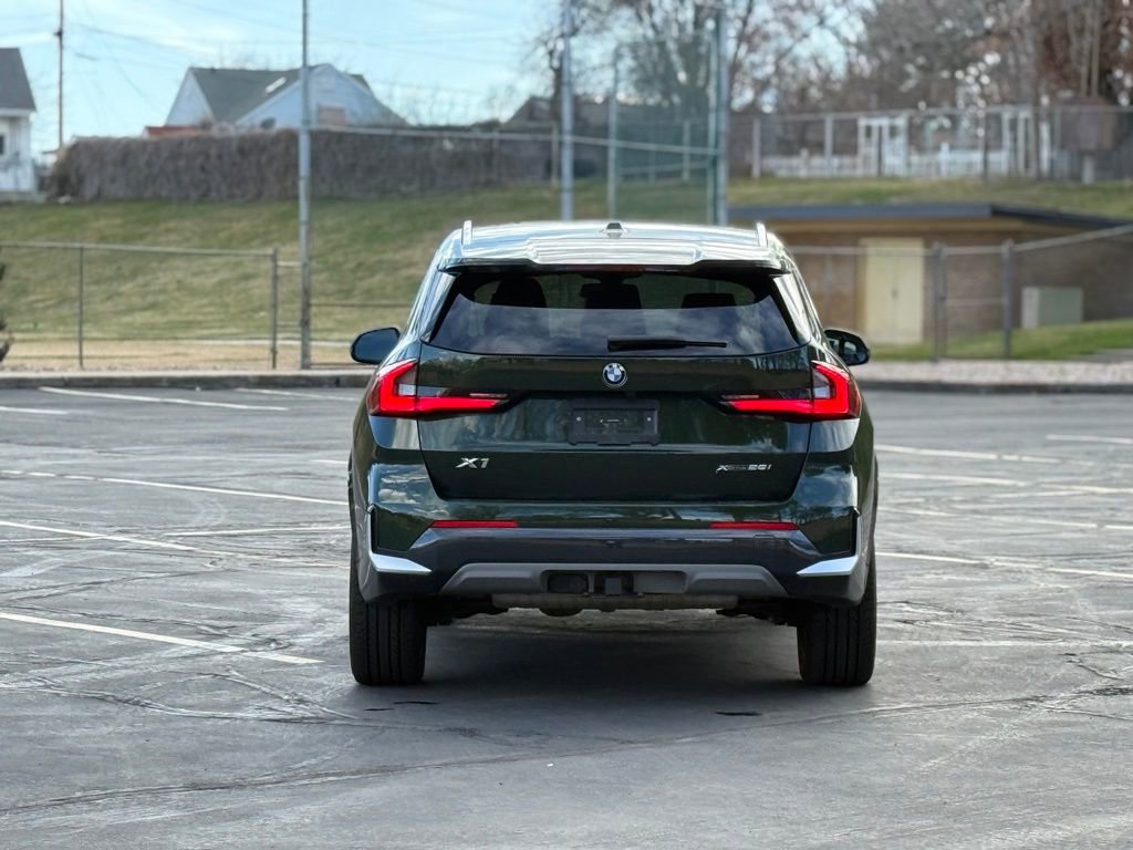 Certified 2025 BMW X1 xDrive28i w/ Premium Package image 6