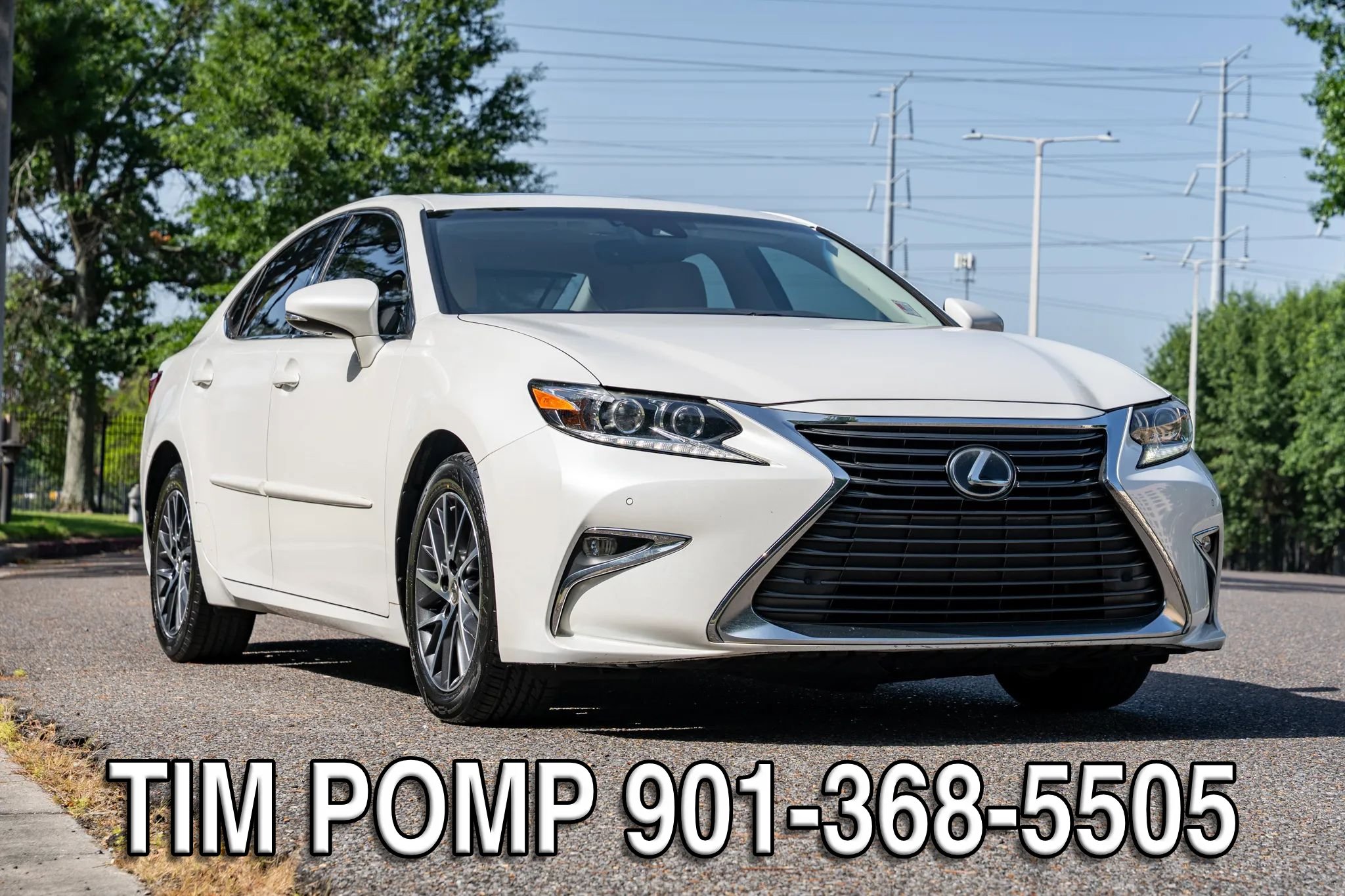 Used 2017 Lexus ES 350 w/ Luxury Package FWD image 3