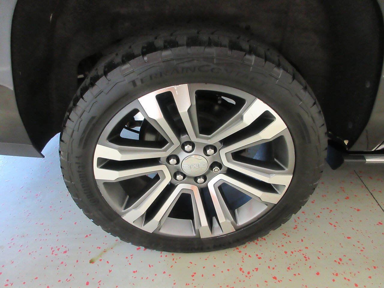 Used 2020 GMC Yukon XL Denali w/ Denali Premium Package AWD/4WD image 15