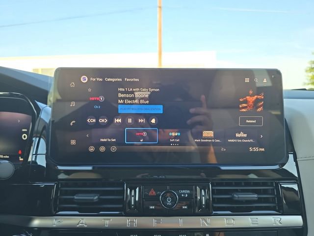 New 2026 Nissan Pathfinder SL image 8