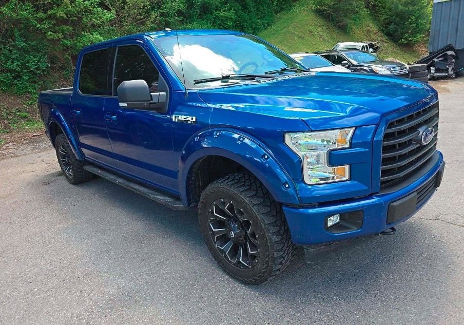 Used 2017 Ford F150 XLT w/ Equipment Group 302A Luxury AWD/4WD image 4