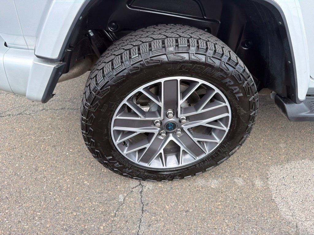 Used 2024 Jeep Wrangler High Altitude AWD/4WD image 34