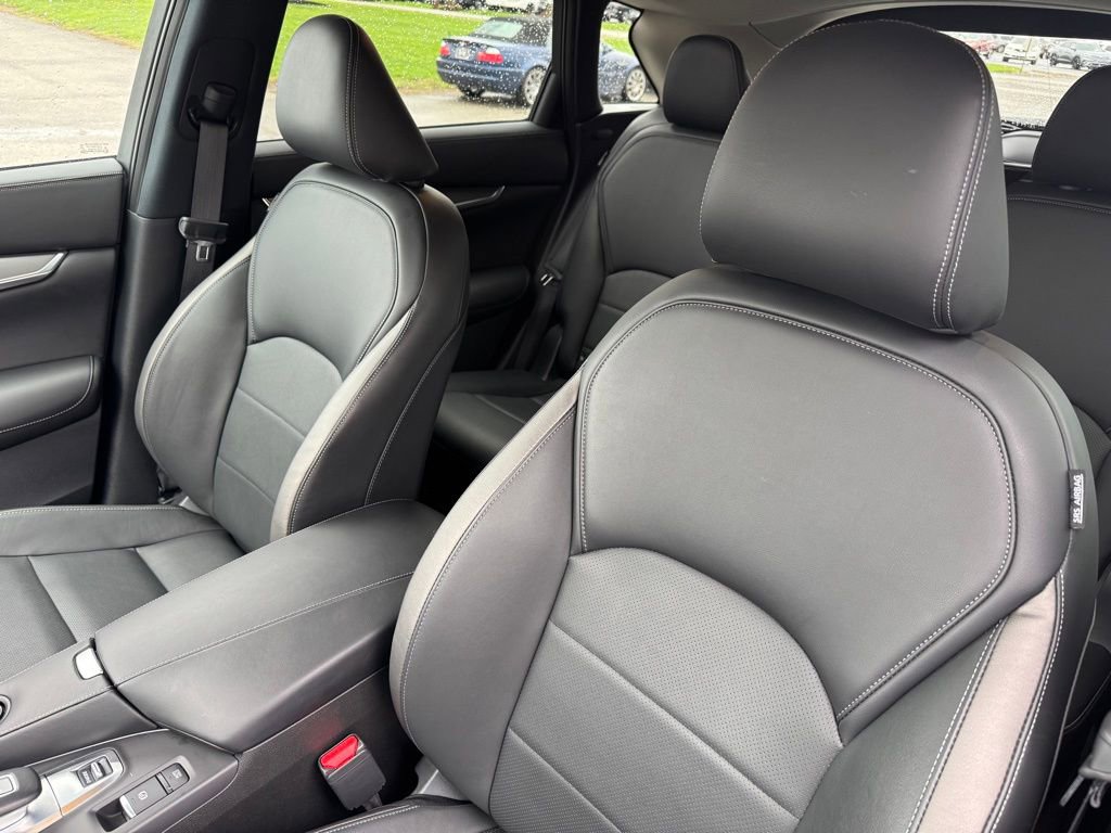 Used 2023 INFINITI QX50 Luxe image 16