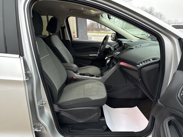 Used 2015 Ford Escape SE w/ Equipment Group 201A image 38